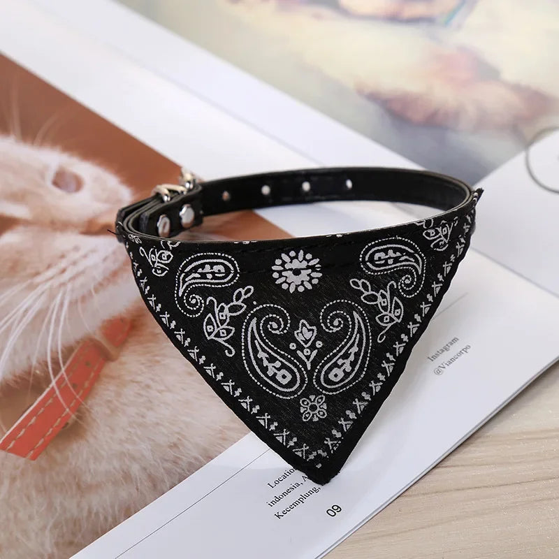 Hundhalsband med mönstrad scarf