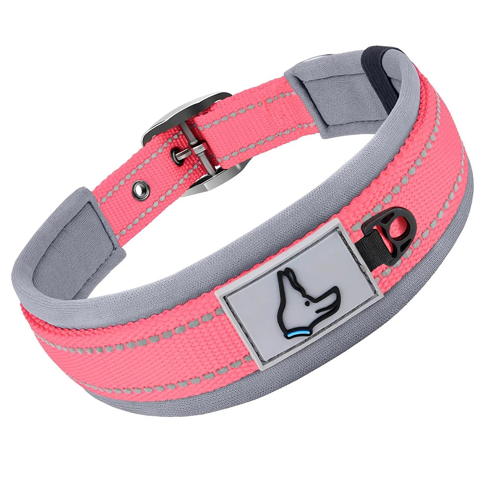 Vadderat halsband med reflexdetaljer