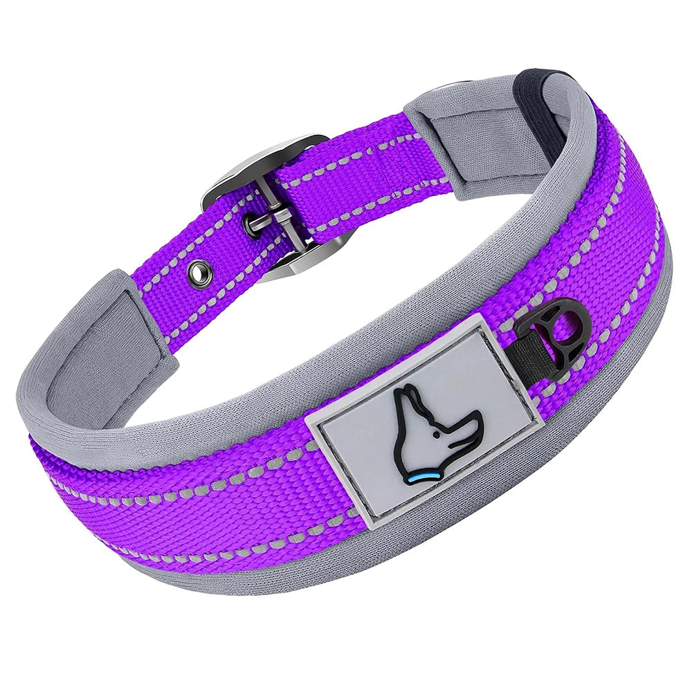 Vadderat halsband med reflexdetaljer